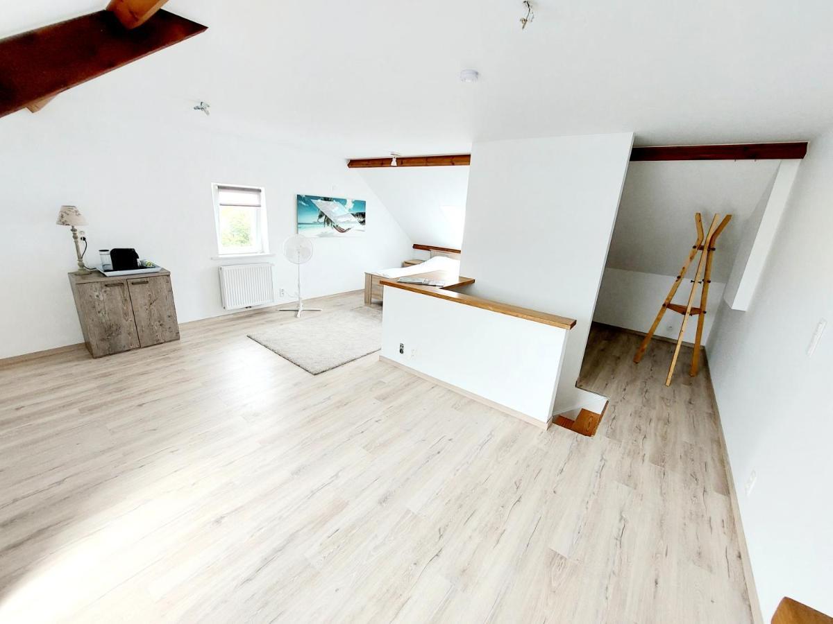 Studio Autonome Mont Saint Guibert Exterior foto